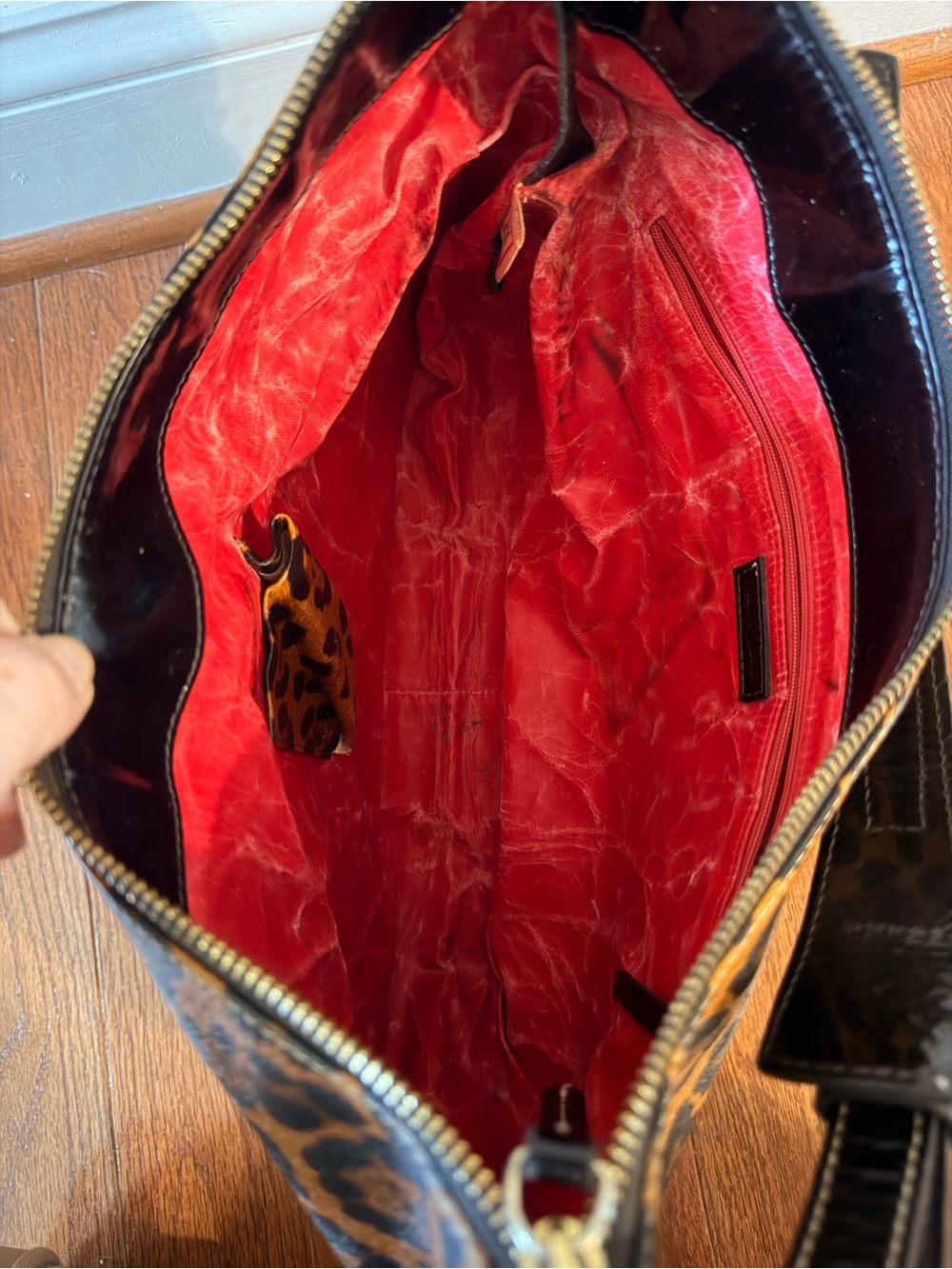Dooney & Bourke Medium Safari Hobo Bag in Leopard Print - Picture 8 of 13